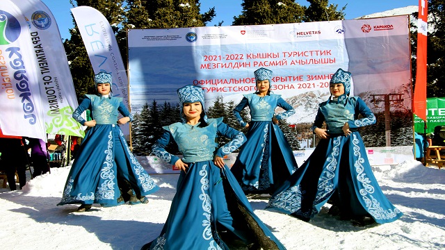 kirgizistanda-kayak-sezonu-karakol-kayak-merkezinde-acildi