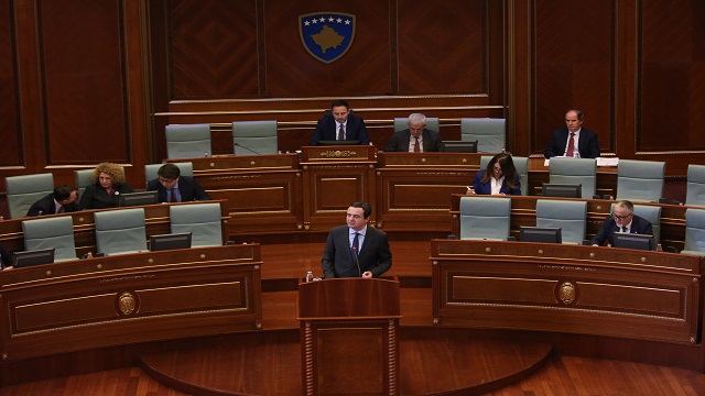 kosova-meclisi-bati-balkan-ulke-vatandaslarinin-kimlikle-seyahatini-saglayacak
