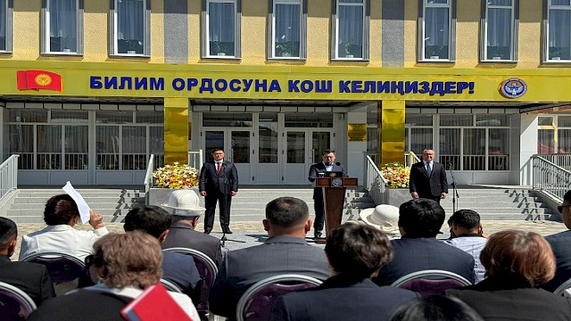 kirgizistan-da-10-okulun-toplu-acilis-toreni-yapildi