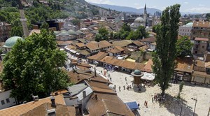 Tarihi ve doğal güzellikleriyle ''yeryüzündeki cennet'' diyebileceğiniz Bosna Hersek, tatilini yurtdışında geçirmek isteyenler için en uygun ve en gözde ülkelerden biri. 