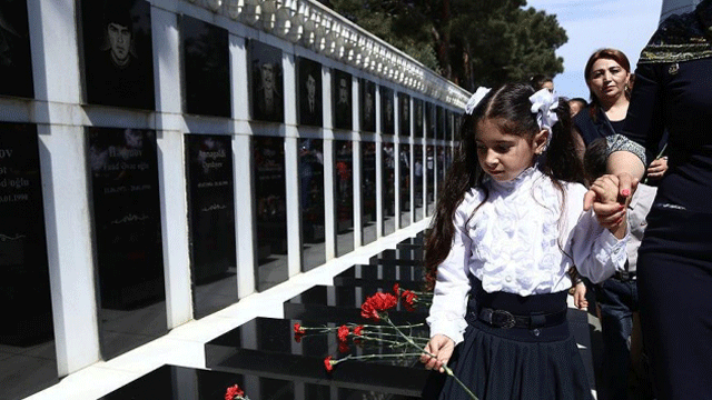 azerbaycanda-susa-sehitleri-anildi