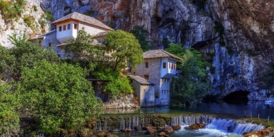 Balkanlar'da Osmanlı İzleri; Alperenler Tekkesi