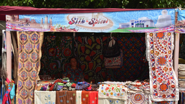 ozbekistandaki-ipek-ve-baharat-festivali