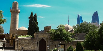 "Bakü'nün incisi" İçerişehir zamana meydan okuyor