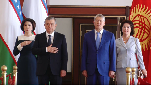 ozbekistan-cumhurbaskani-kirgizistanda