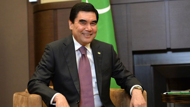 turkmenistan-devlet-baskani-basarili-sporculari-odullendirdi