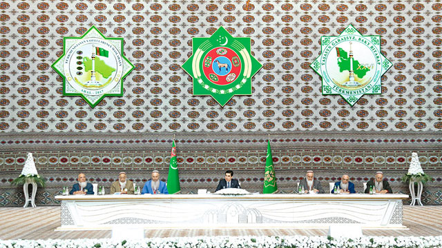turkmenistan-devlet-baskani-2018-2024-ekonomik-kalkinma-programini-onayladi