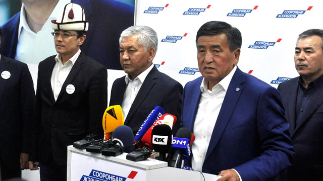 kirgizistan-egemen-bagimsiz-ve-demokratik-bir-ulke-oldugunu-gosterdi