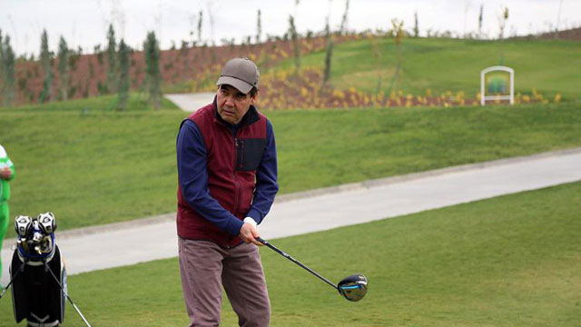 orta-asya-nin-ve-turkmenistan-in-ilk-golf-kulubu-askabat-ta-acildi