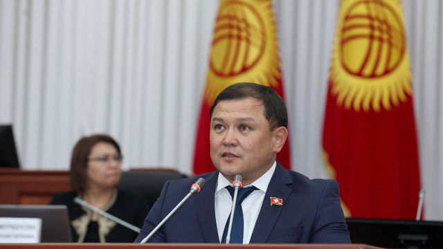 kirgizistanda-yeni-meclis-baskani-secildi