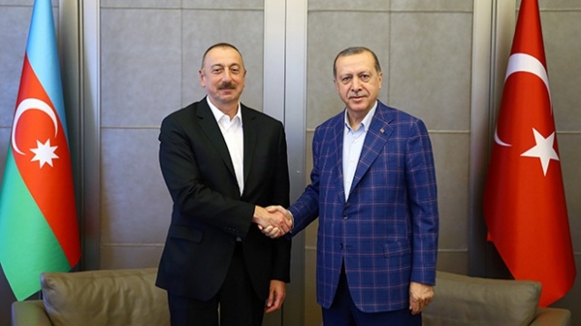 cumhurbaskani-recep-tayyip-erdogan-azerbaycan-cumhurbaskani-aliyev-ile-gorustu