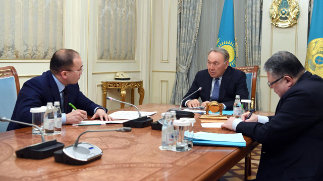 nazarbayev-latin-alfabesine-gecis-tarihsel-onem-tasiyor