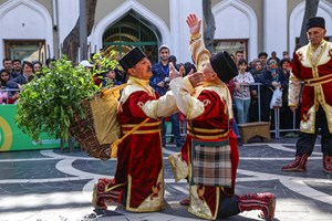 Türk dünyasının en önemli bayramlarından, baharın habercisi olarak kabul edilen Nevruz Bayramı, Azerbaycan'da düzenlenen renkli etkinliklerle kutlanıyor.