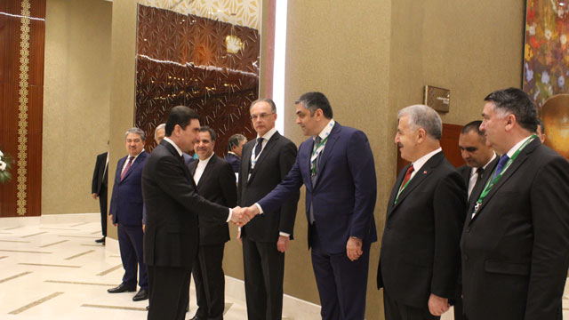 ulastirma-denizcilik-ve-haberlesme-bakani-ahmet-aslan-turkmenistan-da