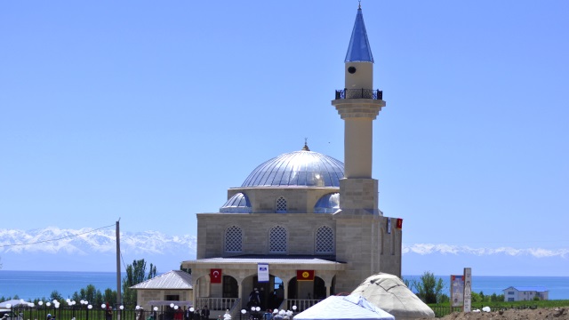 tdbb-tarafindan-kirgizistanda-cami-yaptirildi
