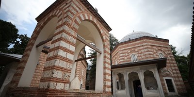 Yaşayan Osmanlı ruhu: Muradiye Külliyesi