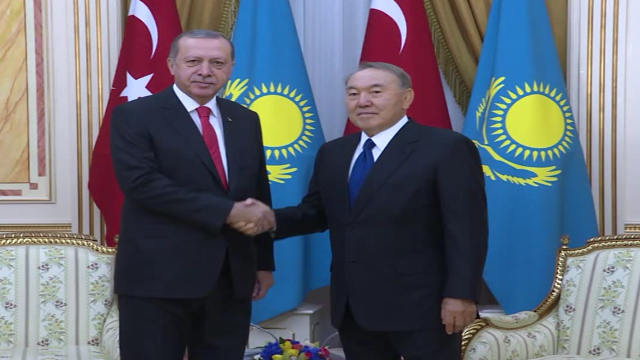 turkiye-ve-kazakistan-liderleri-telefonla-gorustu