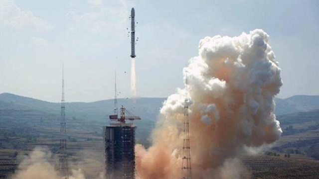 cin-uzaya-ikiz-navigasyon-uydusu-gonderdi