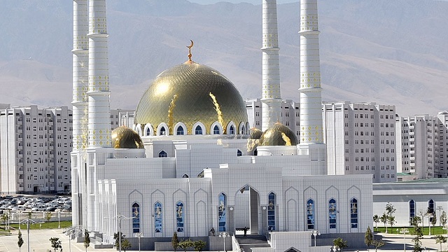 asgabat-da-hezreti-omer-camii-ibadete-acildi