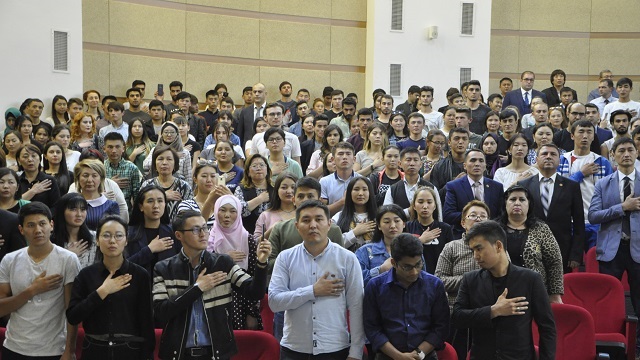 kirgizistan-turkiye-manas-universitesinde-yeni-egitim-yili-basladi