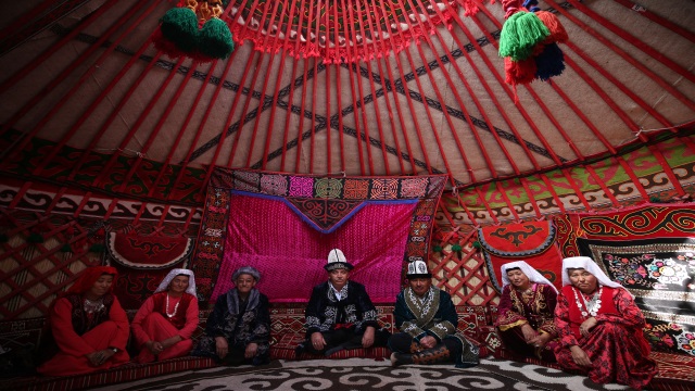 kirgiz-turkleri-geleneklerini-yozgatta-yasatiyor