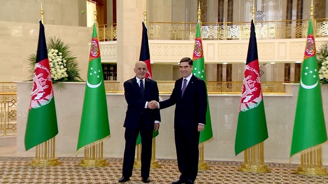 afganistan-devlet-baskani-turkmenistan-i-ziyaret-etti