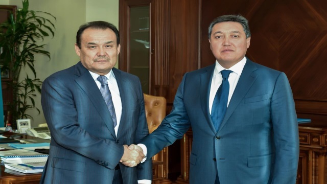 amreyevden-kazakistan-cumhuriyeti-basbakani-aksar-mamine-kutlama-mektubu