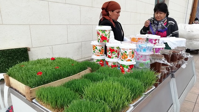 ozbeklerin-nevruz-tatlisi-sumelek