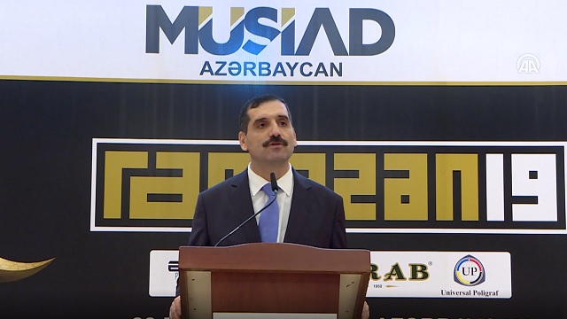 musiaddan-azerbaycanda-iftar