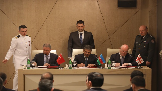 7-azerbaycan-gurcistan-turkiye-savunma-bakanlari-uclu-toplantisi