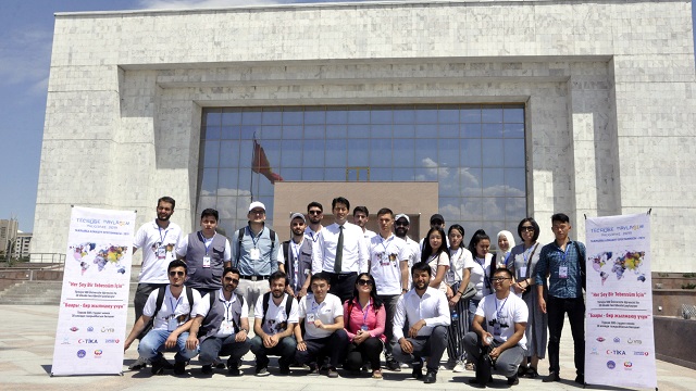 turkiye-ve-kirgizistandan-genc-iletisimcilere-tikanin-kirgizistandaki-projele
