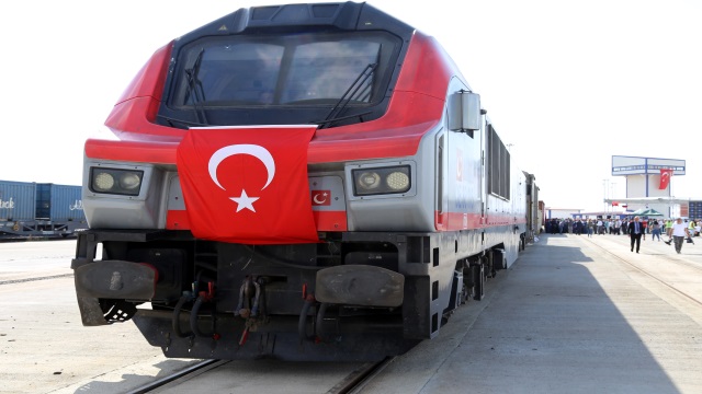 turkiye-ile-gurcistan-arasindaki-ilk-ihracat-treni-yola-cikti