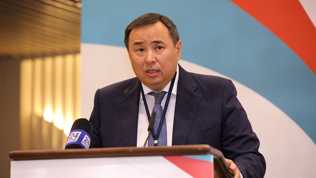 kazakistan-turkiye-resmi-ticaret-ve-ekonomik-misyonu-toplantisi