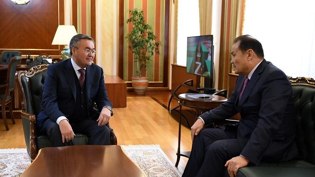 turk-konseyi-genel-sekreteri-amreyevden-kazakistana-ziyaret
