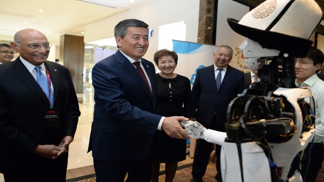 kirgizistanda-orta-asyada-dijital-donusum-konferansi