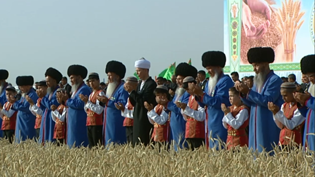 turkmenistan-da-hasat-bayrami