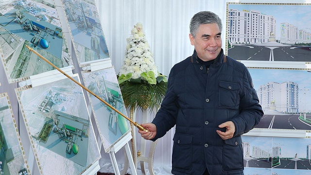turkmenistan-devlet-baskani-turk-sirketlerin-insaat-projelerini-denetledi