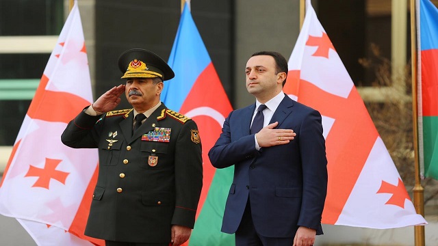 gurcistan-ile-azerbaycan-arasinda-savunma-alaninda-is-birligi-eylem-plani-imzala