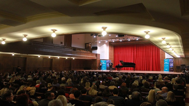 turk-dunyasi-opera-yildizlari-sirbistanda-konser-verdi