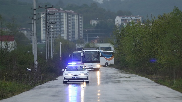 romanyadan-getirilen-89-turk-vatandasi-duzcede-yurda-yerlestirildi