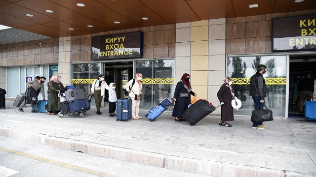 kirgizistandaki-turk-vatandaslari-tahliye-edildi