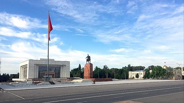 kirgizistan-hukumetinde-yolsuzluk-skandali