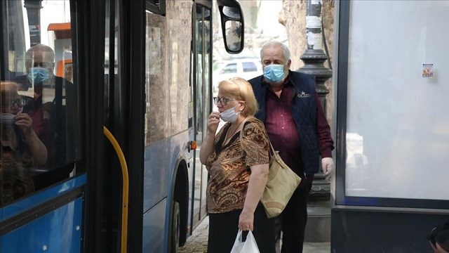 ukraynada-kovid-19-vaka-sayisi-26-bin-500u-asti