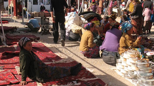 askabat-in-unlu-altinasir-pazari-gecici-olarak-kapatildi