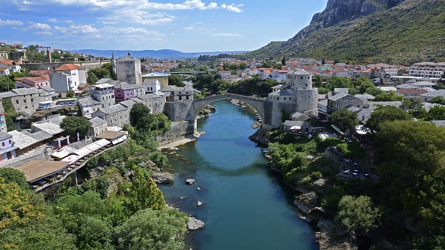 tarihi-mostar-koprusunun-yeniden-acilisinin-16-yili