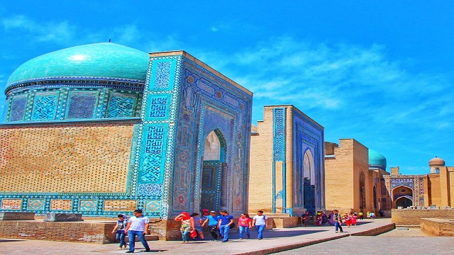 ozbekistana-yilin-ilk-yarisinda-1-milyon-216-bin-turist-geldi