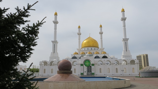 kazakistanda-kurban-bayrami-kisitlamali-kutlanacak