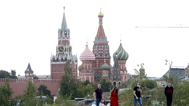 rusyada-kovid-19-vaka-sayisi-942-bini-gecti