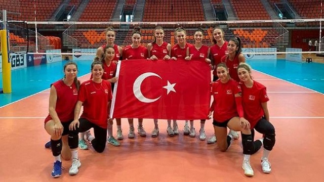 turkiye-19-yas-alti-kiz-voleybol-milli-takimi-avrupa-sampiyonu