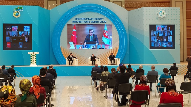 turkmenistan-in-baskenti-askabat-ta-uluslararasi-medya-forumu-duzenlendi